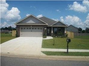 Building Photo - 9930 Summer Woods Cir N Rental