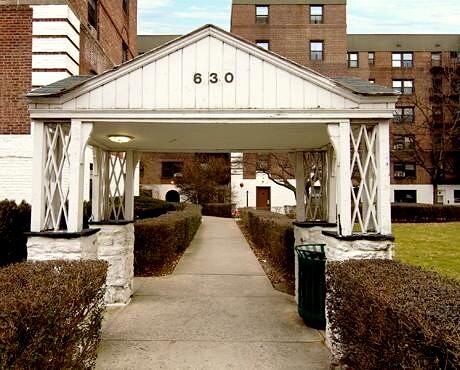 Photo - 630 Gramatan Ave Unit 4C