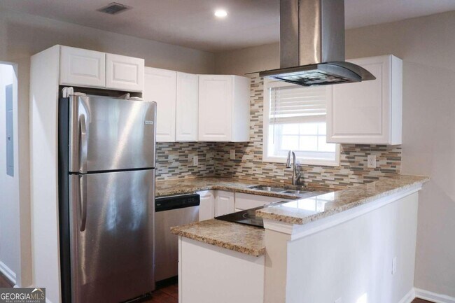 Photo - 445 Lanier St NW