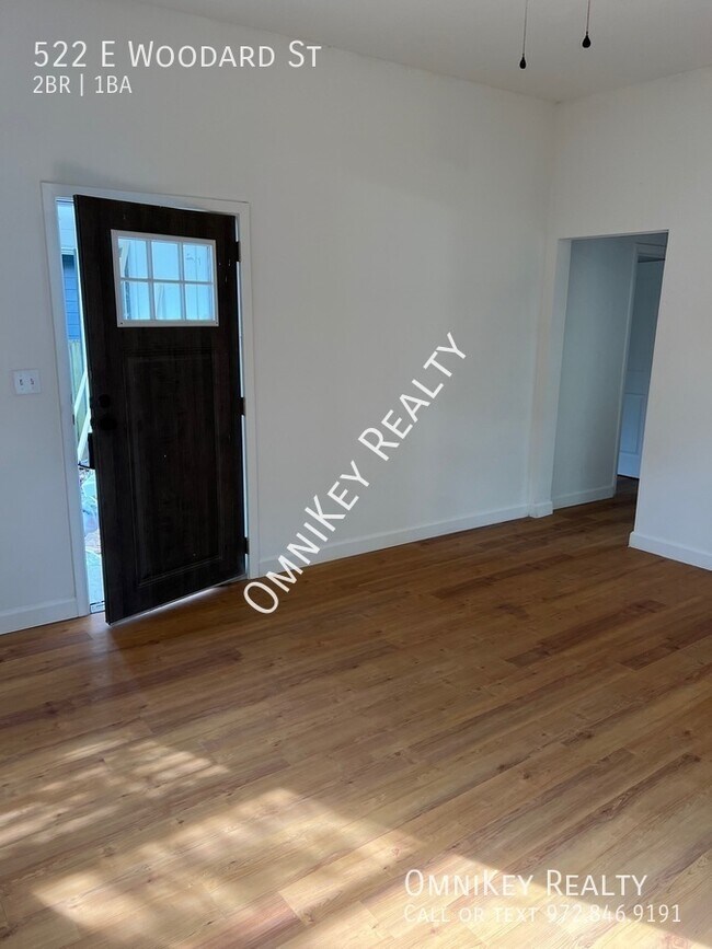 Photo - 522 E Woodard St