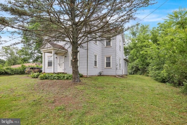 Photo - 144 E Baumstown Rd