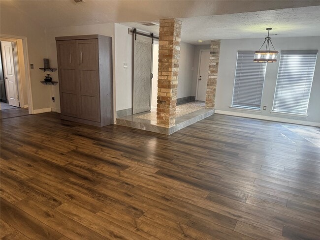 Photo - 4642 Deer Point Dr