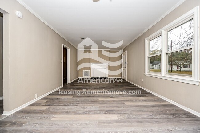 Photo - 415 Chamlee Dr