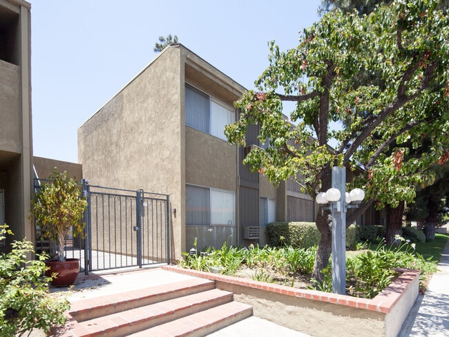 Rosewood Gardens