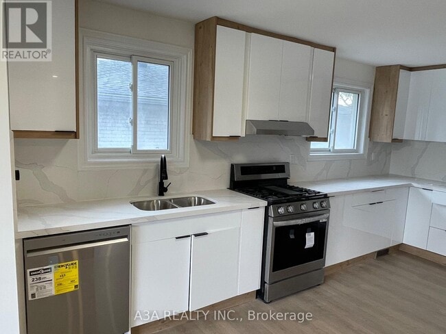 Photo - 5 Navan Crescent
