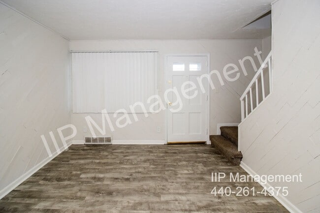 Photo - 450 Kenwood Dr