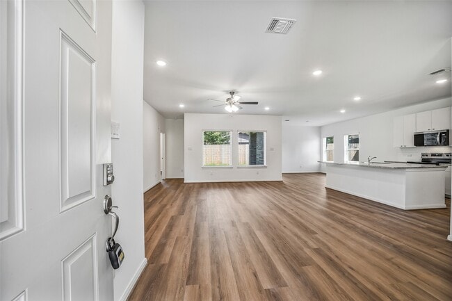 Photo - 11943 Pondwood Dr