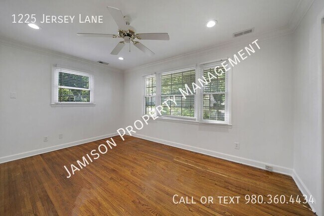 Photo - 1225 Jersey Ln