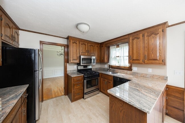 Photo - 13 Macneill Dr