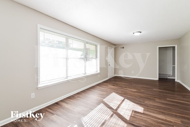 Photo - 5120 Hudgins Rd