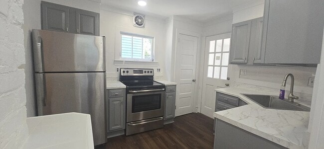 Photo - 58 Phoenix Ave