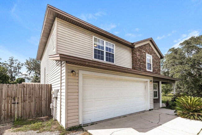 Photo - 7053 Civic Club Dr