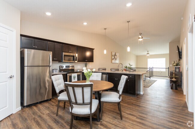 Interior Photo - Redwood Grand Rapids