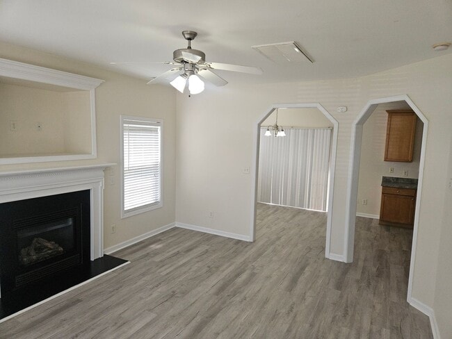 Photo - Charming 3br/2.5ba in SE Raleigh. Avail Now!
