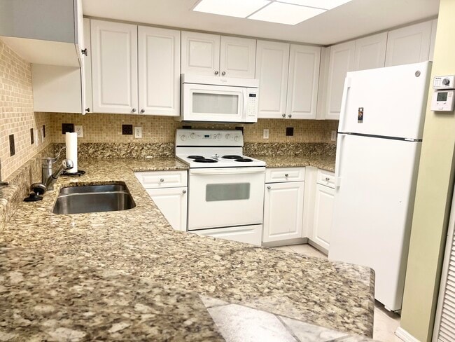 Photo - 1100 Crestwood Ct S Unit 1103
