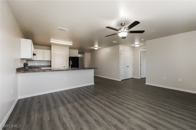 Building Photo - 2824 NW 21st Pl Rental