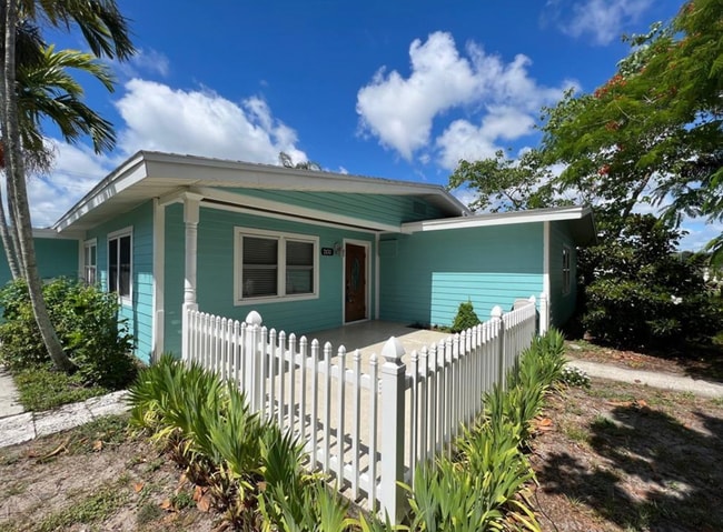 Photo - 2132 Coronet Dr