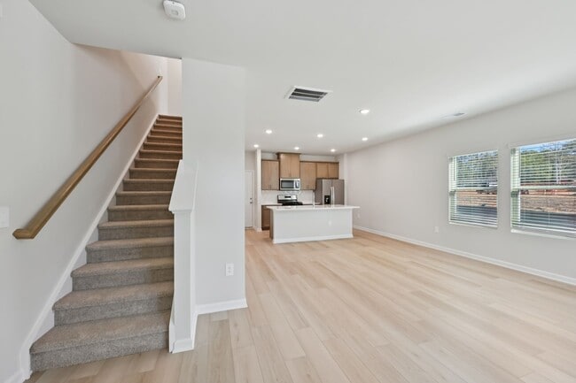 Photo - 726 Chandler Stone Dr