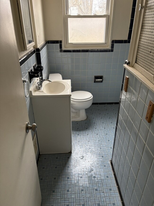 Photo - 24681 Kipling St