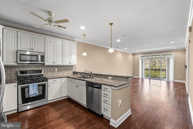 Photo - 2022 Crescent Wy