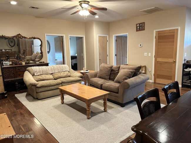 Building Photo - 1600 NJ-71 Unit 1