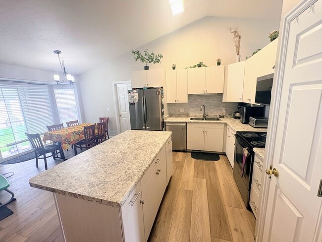 Photo - 4955 Thrush Hill Dr