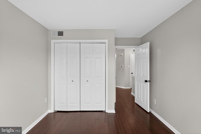 Photo - 8022 Beacon Hill Dr Unidad 11