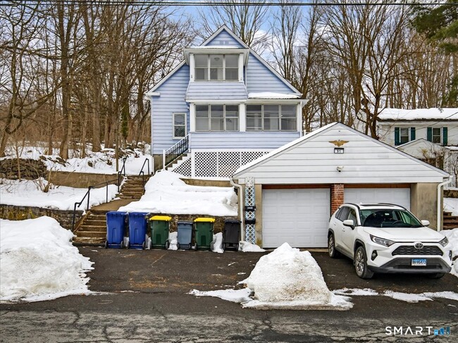 Building Photo - 91 Jewett St Unit 2nd Floor