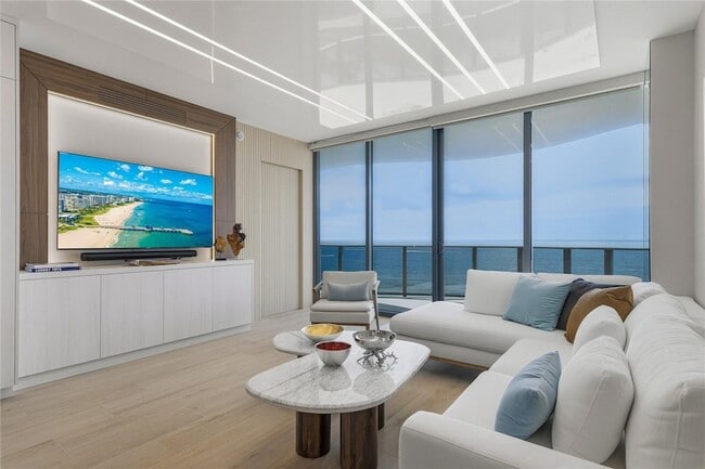 Building Photo - 900 N Ocean Blvd Unit 905
