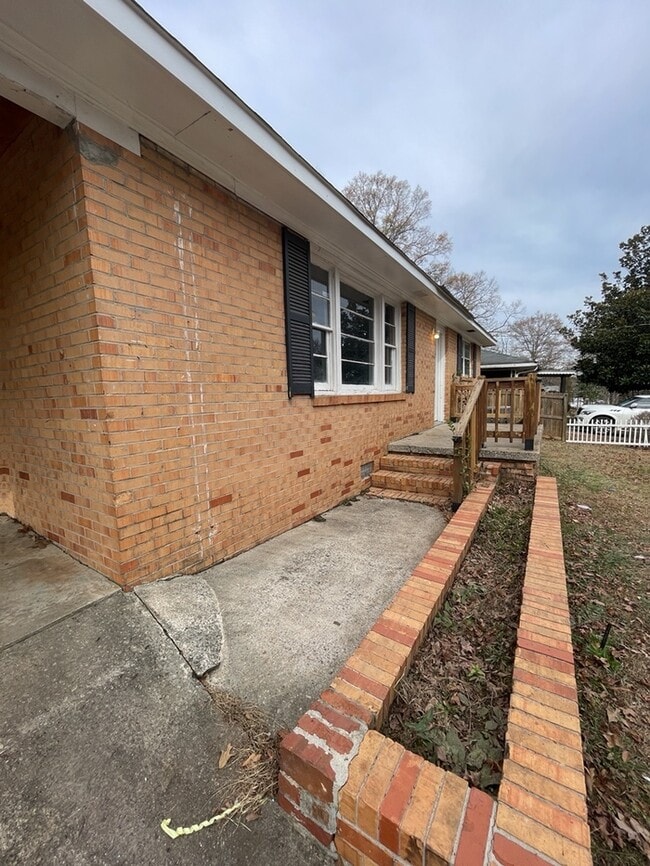 Photo - 3 bedroom 1.5 Bathroom