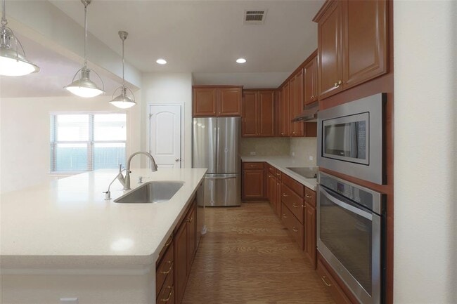 Photo - 13020 Kearns Dr