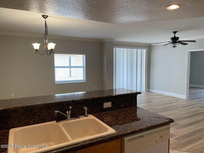 Photo - 817 Mystic Dr Unit B410