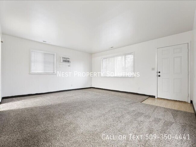 Photo - 1213 Vandenburg Ave Apartamento