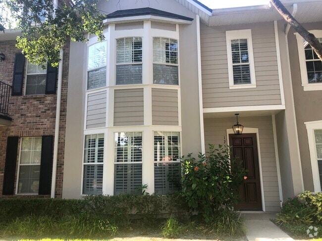 Building Photo - 1253 Indiana Ave Rental