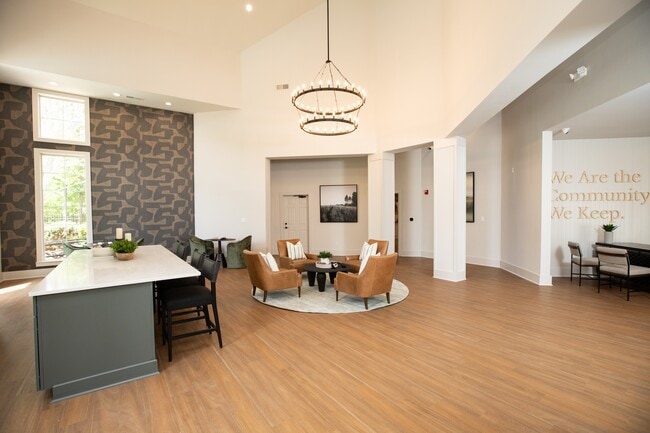 Photo - Lakeside Villas