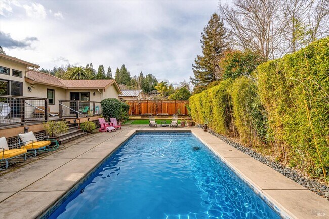 Photo - 1675 Sylvaner Ave