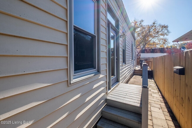 Photo - 1510 E Breckinridge St