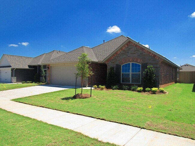 HOME IN THE GROVE, EDMOND! EDMOND PUBLIC O... - HOME IN THE GROVE, EDMOND! EDMOND PUBLIC O...