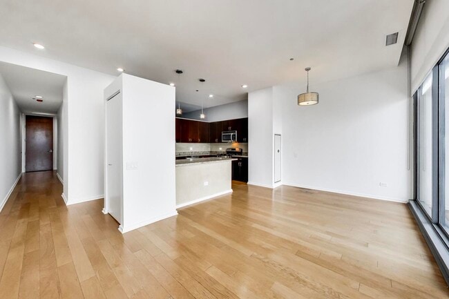 Photo - 65 E Monroe St Unit 4710