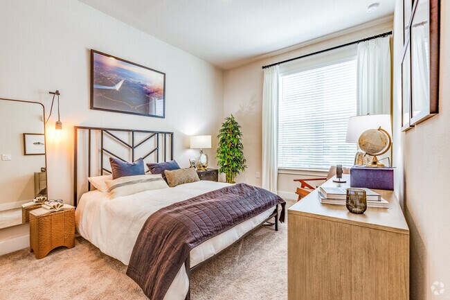 2 BR, 2 BA - 1,171 SF