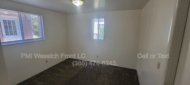 Photo - 631 S Elizabeth St Unidad Rear