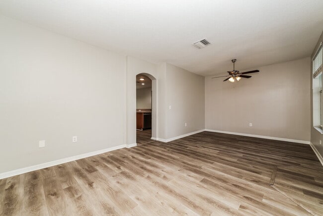 Photo - 1516 Blue Magnolia Rd