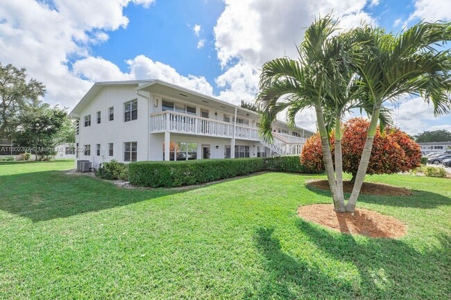 Photo - 143 Oakridge J Condo Unit 143