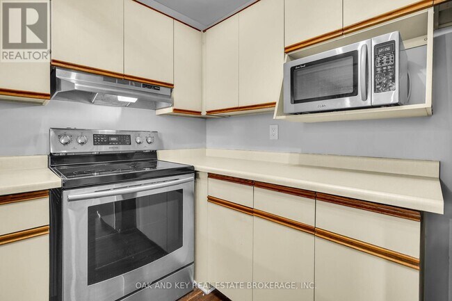 Photo - 500 Talbot St Unit 1404