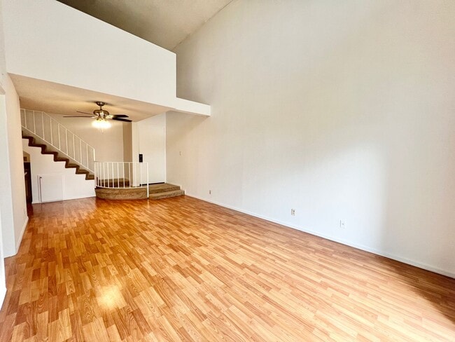 Photo - 3565 Linden Ave