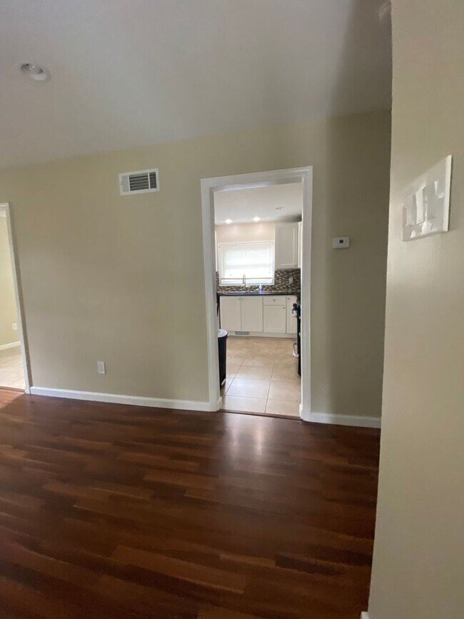 Photo - 241 Lafayette Ave