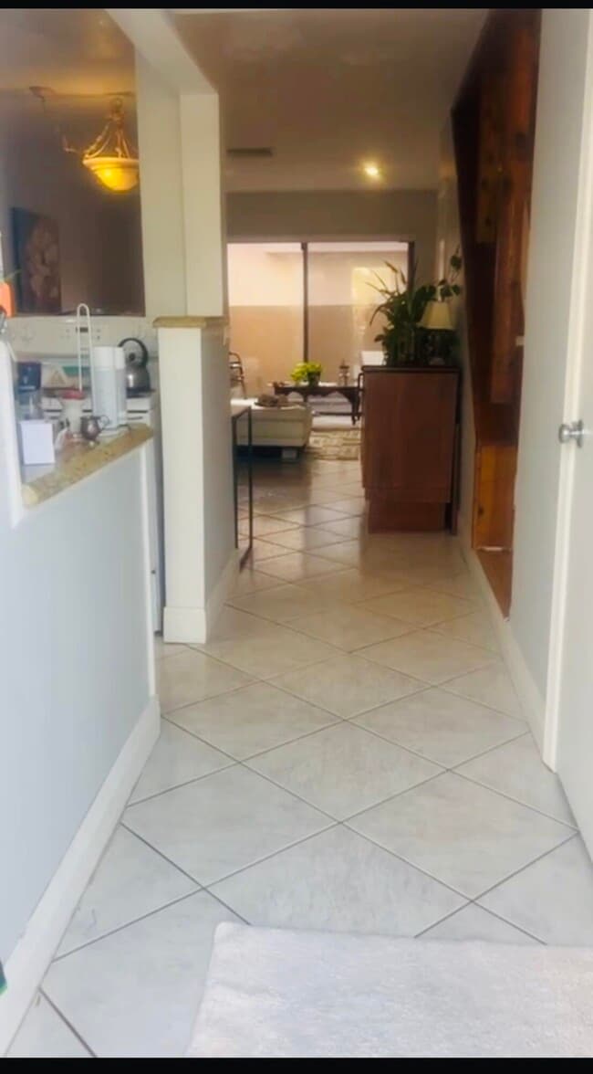 Photo - 139 Sparrow Dr Unit 2c