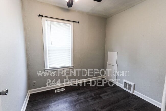 Photo - 2501 N Evans Ave Unit A