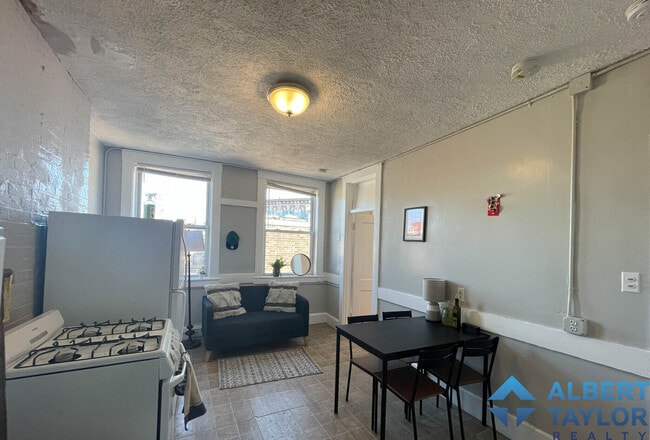 Photo - 172 Endicott St