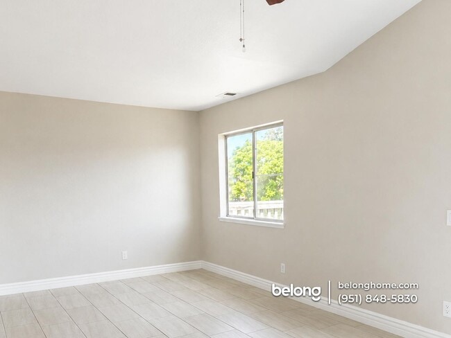 Photo - 2383 Garland Way